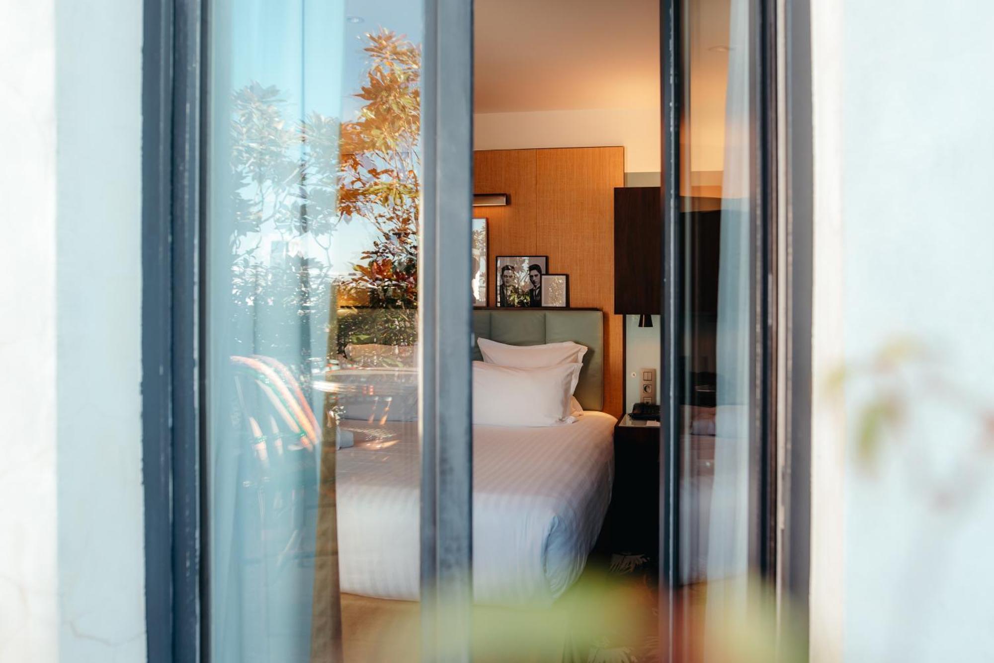 Hotel Eiffel Blomet Париж Экстерьер фото