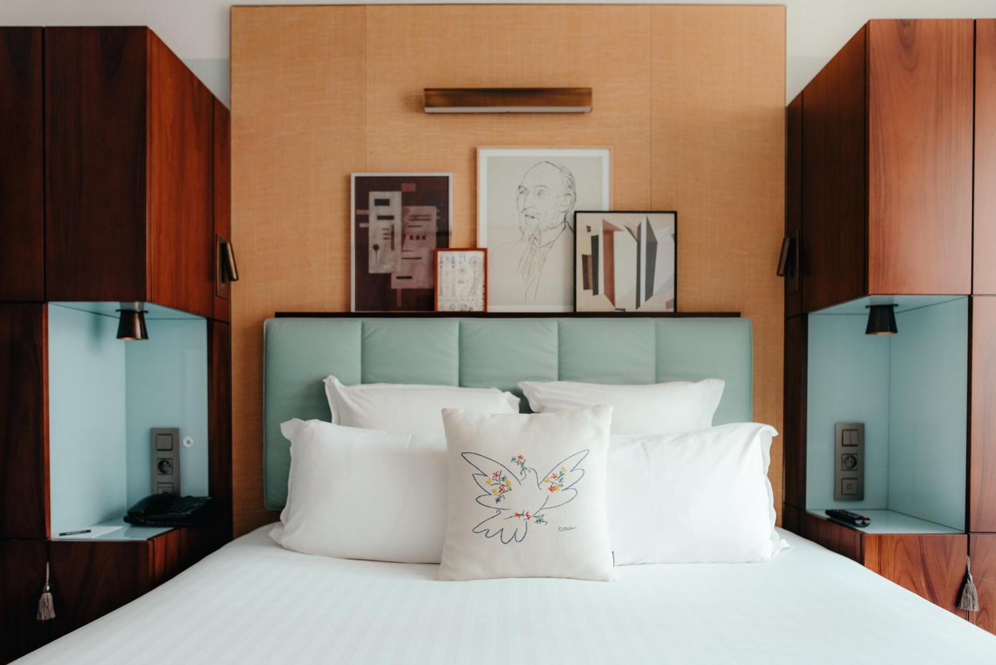 Hotel Eiffel Blomet Париж Экстерьер фото